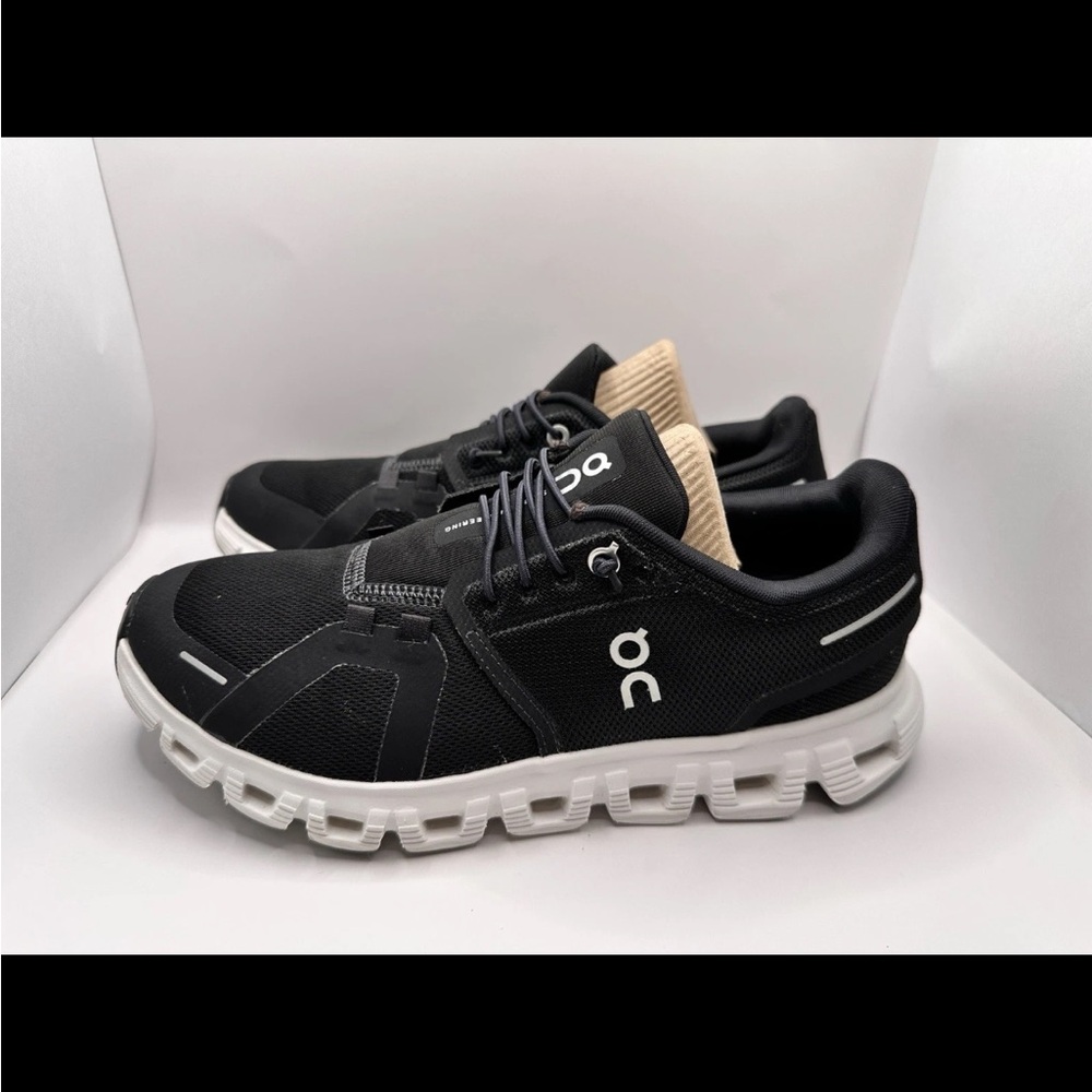 ON Cloud 6 Running Sneaker Women's Size 8 Black Lace Up Cushioned 3WF10060299